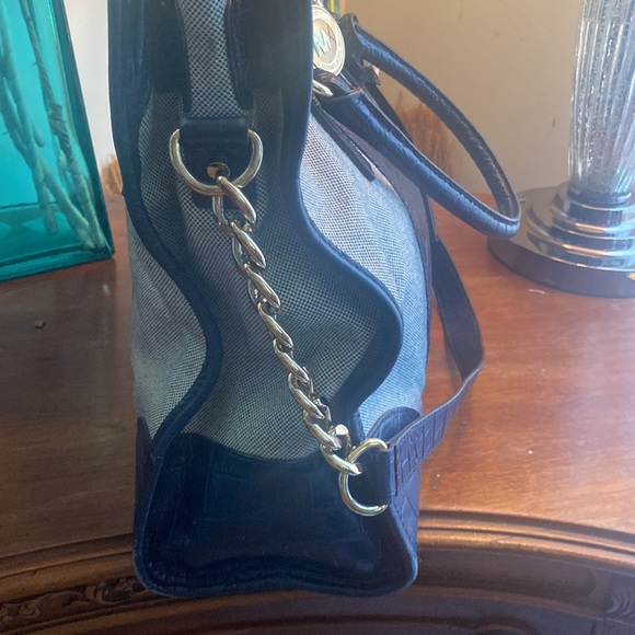 Micheal Kors Bag - Picture 4 of 12